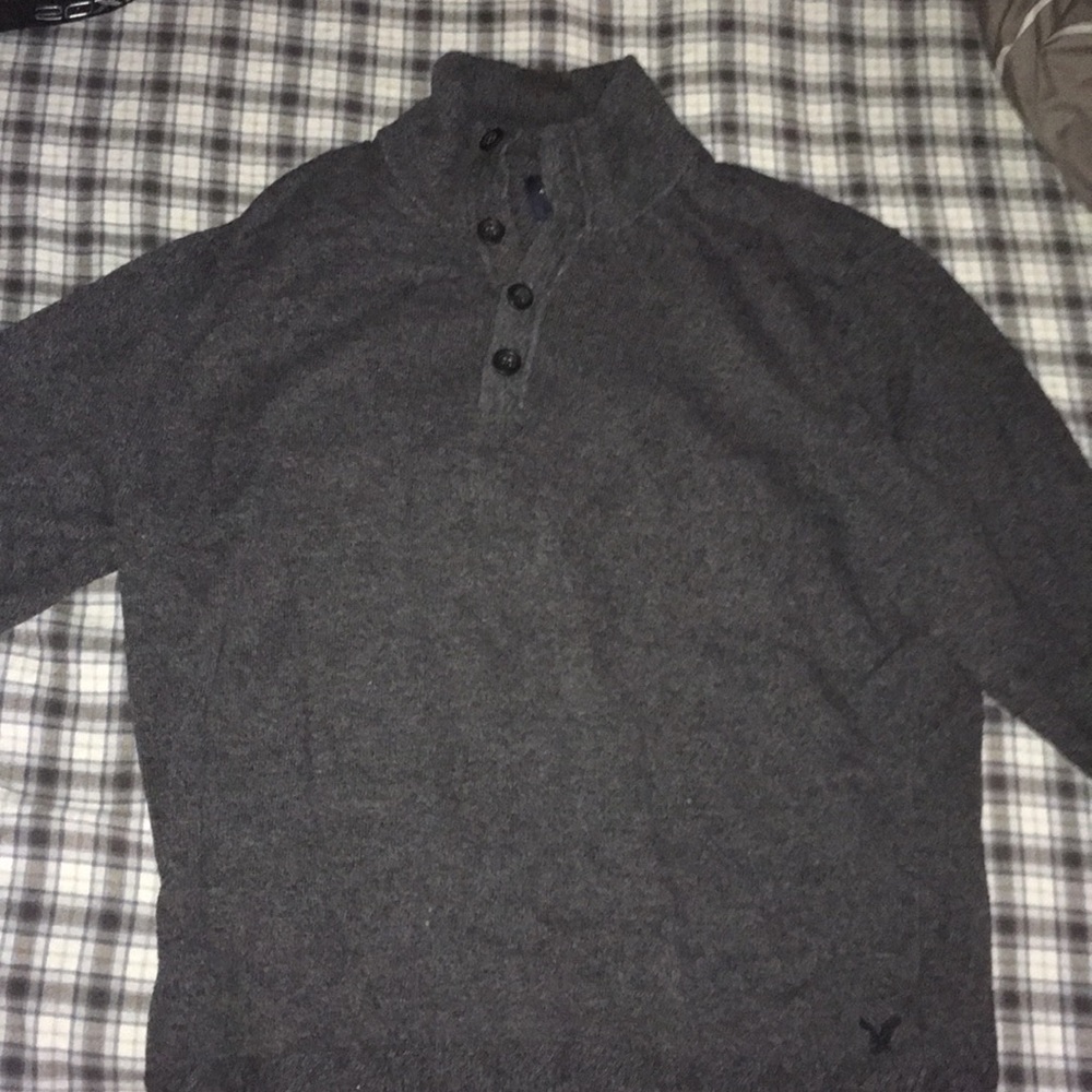 American Eagle sweater
